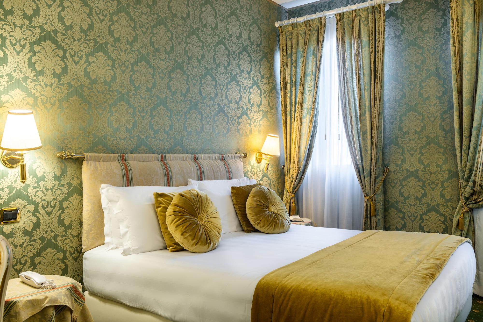 A Tribute To Music Residenza Hotel Venice Exterior photo